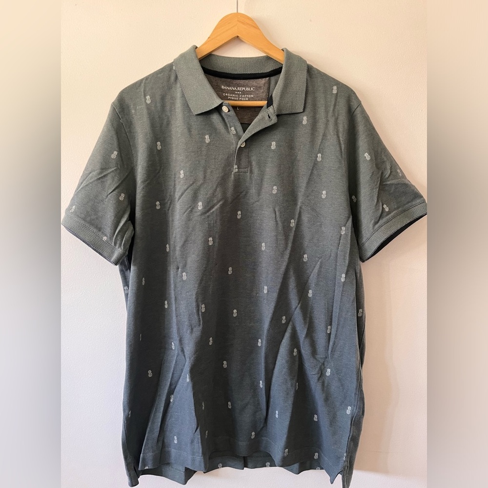 Banana Republic organic cotton green pineapple polo size large never worn